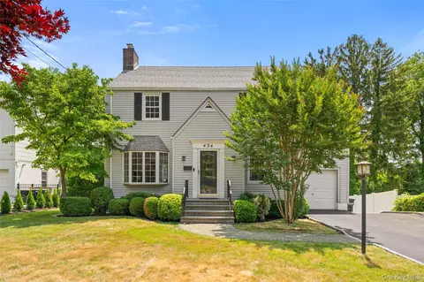 434 California Rd, Bronxville, NY 10708