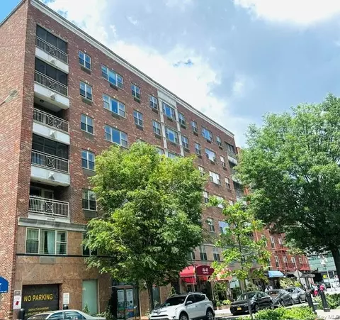 4040 75th St #5F, Elmhurst, NY 11373