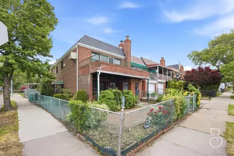 63-01 Borden Ave, New York, NY 11378