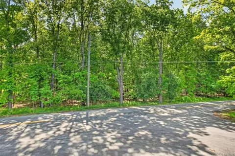 Dosen Road, Wallkill, NY 10940