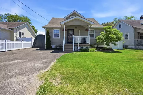 234 Islip Blvd, Islip Terrace, NY 11752