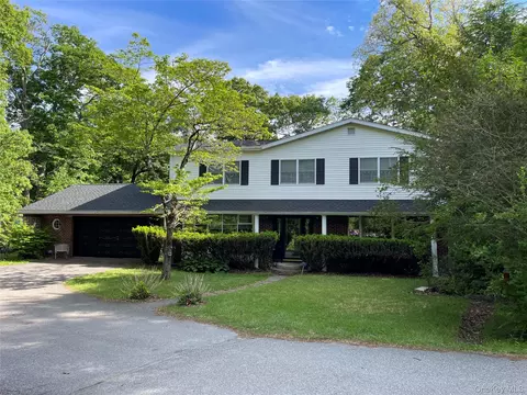 2 Troy Pl, Patterson, NY 12563