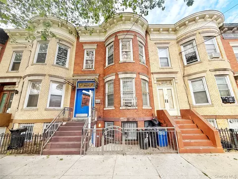 103-55 104th St, New York, NY 11417