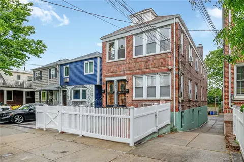 1393 Kearney Ave, New York, NY 10465