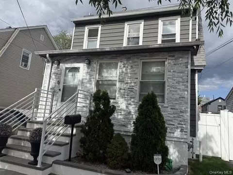 29 Cambridge #01, Valley Stream, NY 11581