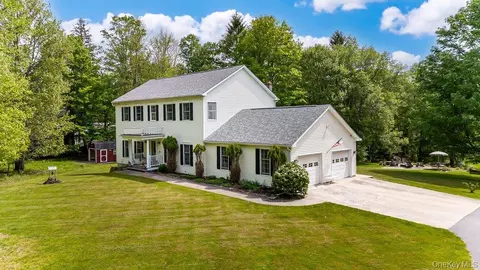369 Grey Rd, South Fallsburg, NY 12779
