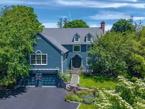 64 Bradford Ave, Rye, NY 10580