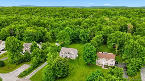 View/Area - 201 Kingsview Hwy, Wallkill, NY 12589 photo 2 of 2