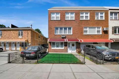 561 Logan Ave, New York, NY 10465