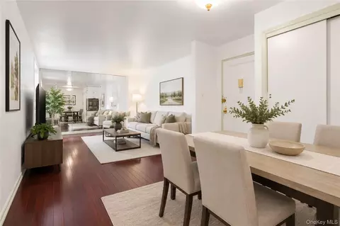 27-05 Parsons Blvd #6F, Flushing, NY 11354