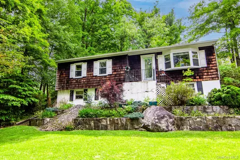 36 Rochambeau Rd, Philipstown, NY 10524