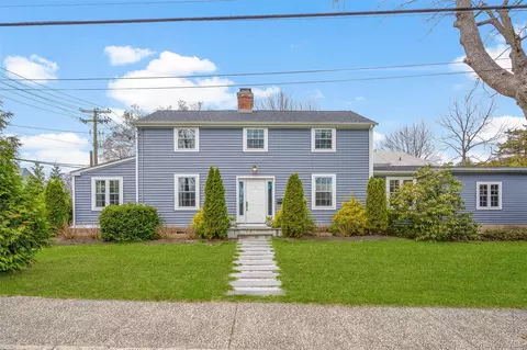 1 Harmon Dr, Larchmont, NY 10538