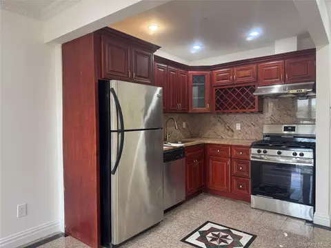 11128 37th Ave #3D, New York, NY 11368