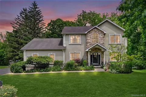 208 Oakland Ave, Monroe, NY 10950
