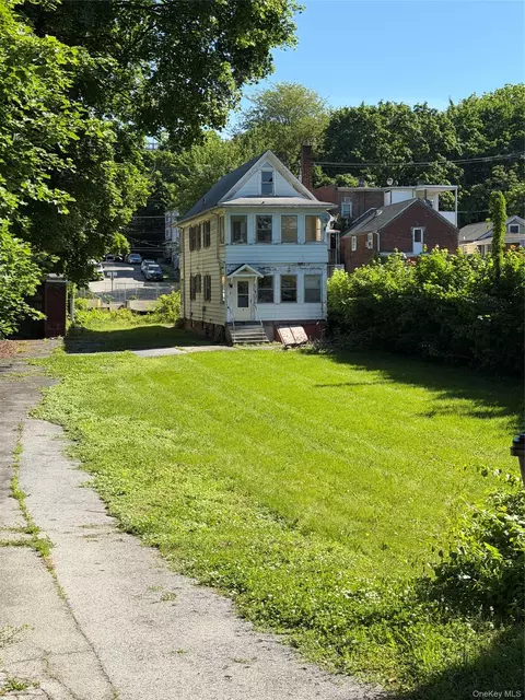 13 Duane St, Poughkeepsie, NY 12601