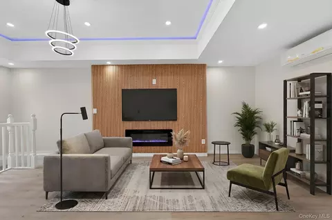 17913 134th Ave, New York, NY 11434