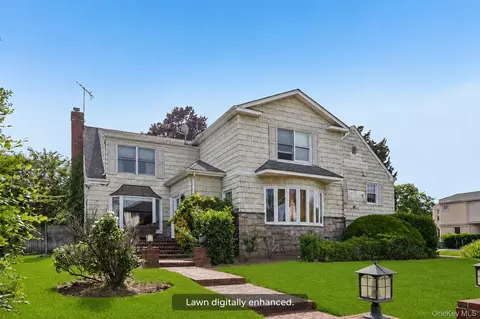 1304 Harbor Rd, Hewlett, NY 11557