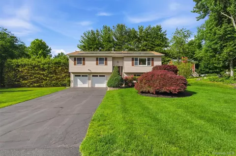 14 Central Ave, Clarkstown, NY 10920