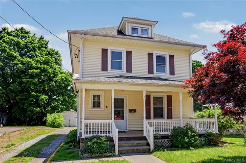 8 Eastview Ave, Southeast, NY 10509