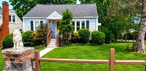 64 Crestwood Blvd, Arlington, NY 12603