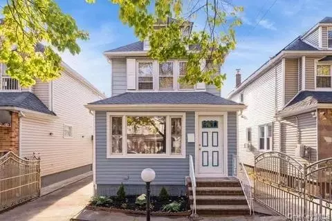 10930 142nd St, Jamaica, NY 11435