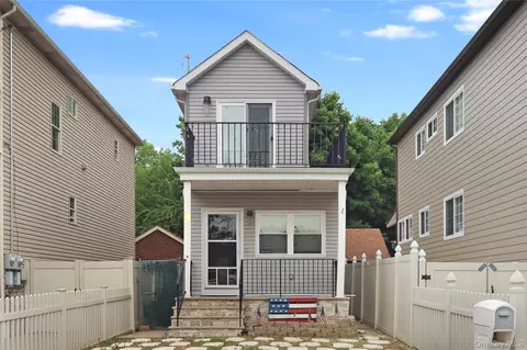 129 Bionia Ave, Staten Island, NY 10305