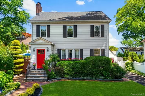 9 Maul St, New Rochelle, NY 10801