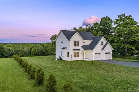 168 Pine Grove Rd, Middletown, NY 10940