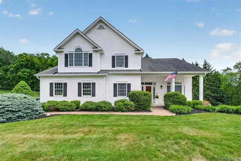 8 Twin Spring Ln, Florida, NY 10921