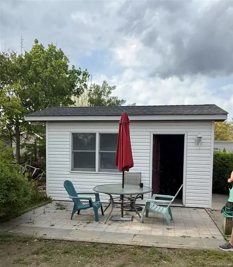 18 Periwinkle, Bohemia, NY 11716