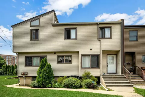 309 Pelham Rd, New Rochelle, NY 10805