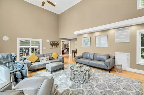 Other - 2 Eton Ct, Plainview, NY 11803 photo 1 of 10