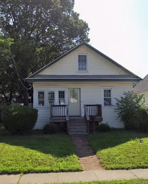 311 Park Ave, Freeport, NY 11520