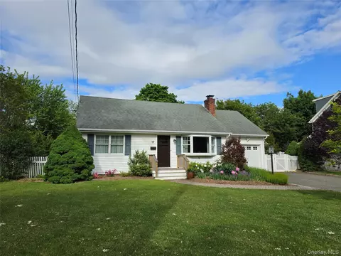 Undisclosed, Blue Point, NY 11715