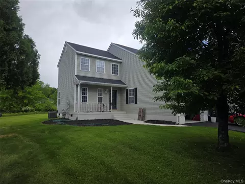16 Woodfield Dr, Washingtonville, NY 10992