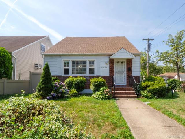 257-04 145 Ave, New York, NY 11422