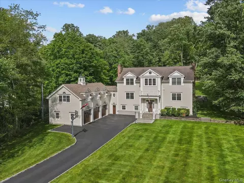 135 Pines Bridge Rd, Katonah, NY 10536