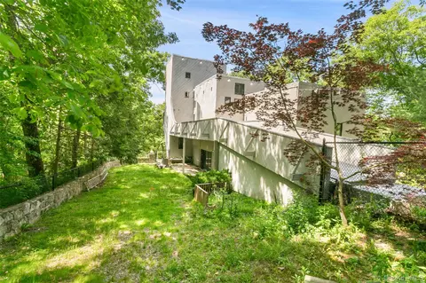 Exterior - 8 Cliff Ct, Kent, NY 10512 photo 9 of 13