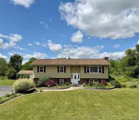 347 Plains Rd, Shawangunk, NY 12589