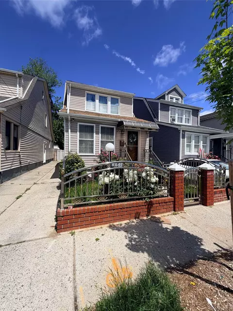 18853 120th Rd, New York, NY 11412