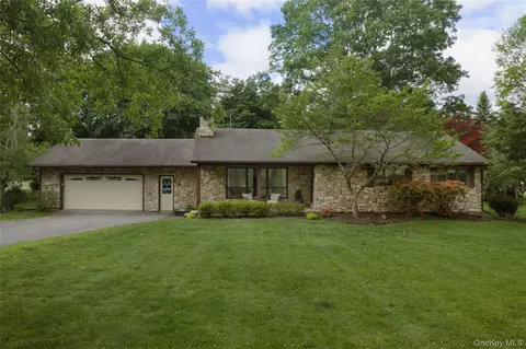 95 2nd Ave, Tusten, NY 12764