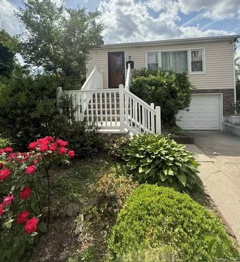 2360 Milburn Ave, Baldwin, NY 11510