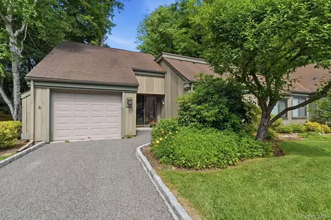 953 Heritage Hls #A, Somers, NY 10589