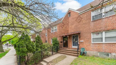 8318 164 St, Jamaica, NY 11432