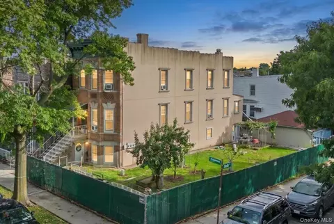 1543 Hollywood Ave, New York, NY 10461