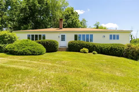 229 N Clove Rd, Union Vale, NY 12585