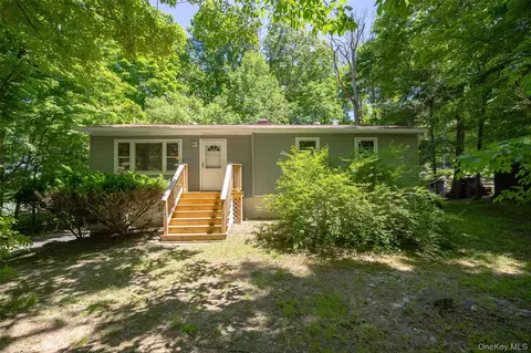 662 Willow Brook Rd, Stanford, NY 12514