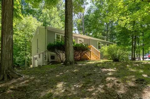 662 Willow Brook Rd, Stanford, NY 12514