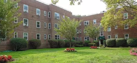 4782 Boston Post Rd #2A, Pelham, NY 10803