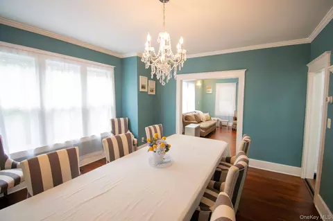 Dining - 671 Arlington Ave, Baldwin, NY 11510 photo 1 of 2